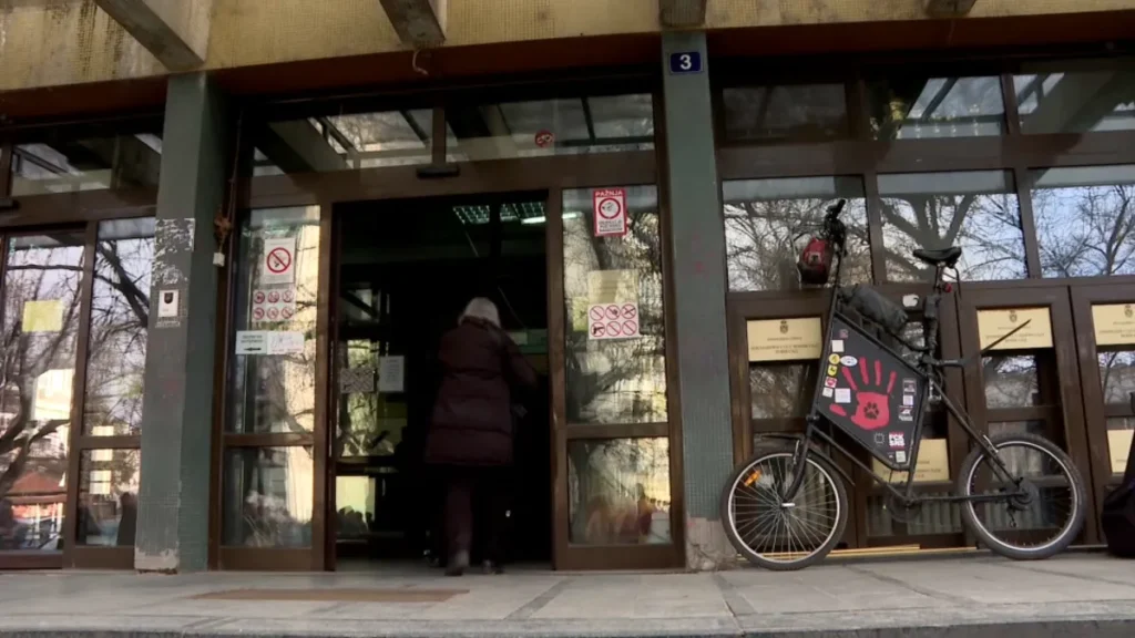 Виши суд смањио накнаду за породицу жртве пада надстрешнице