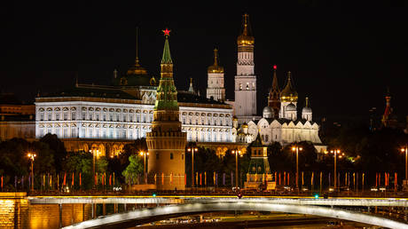 Кремљ реагује на пораз Орбана на изборима у Мађарској