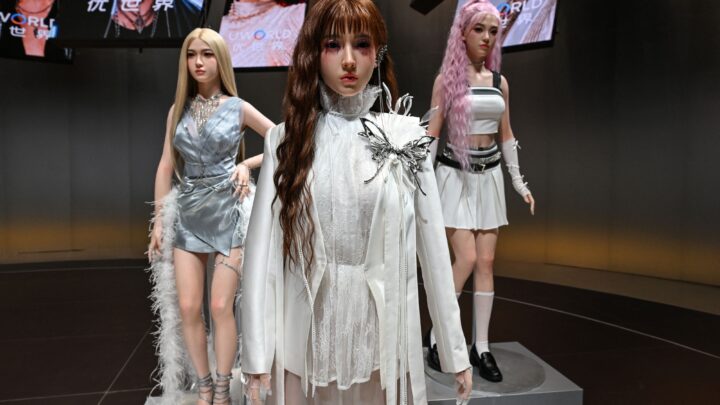 US Bans Import of New Chinese Humanoid Robots to Protect AI Development