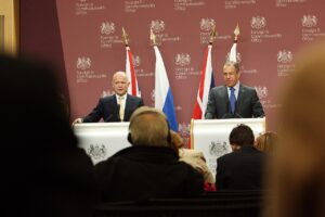 Лавров брани Вучића због Зеленског: критике на рачун Москве и Београда
