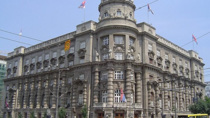 Калајжић: Србија на ивици опстанка, институције под политичким притиском