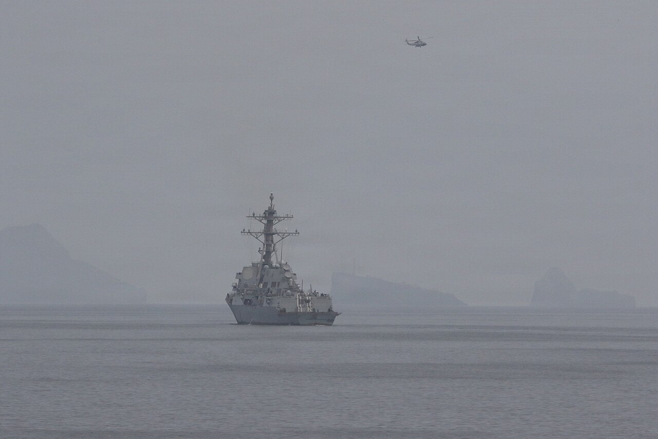 Ормуски мореуз затворен