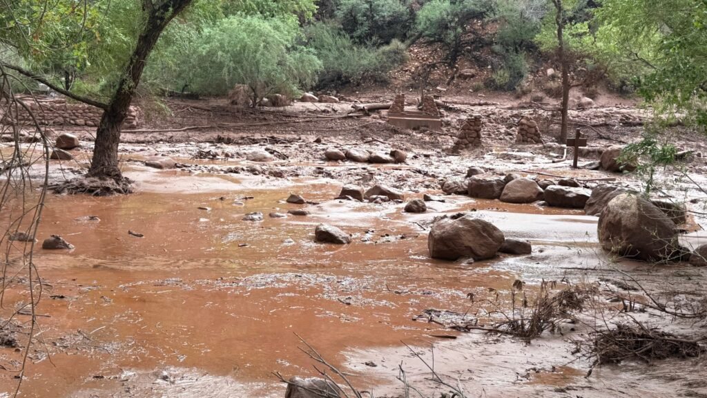 Flash Flood Hits Grand Canyon, Sparks Search for Missing Hikers