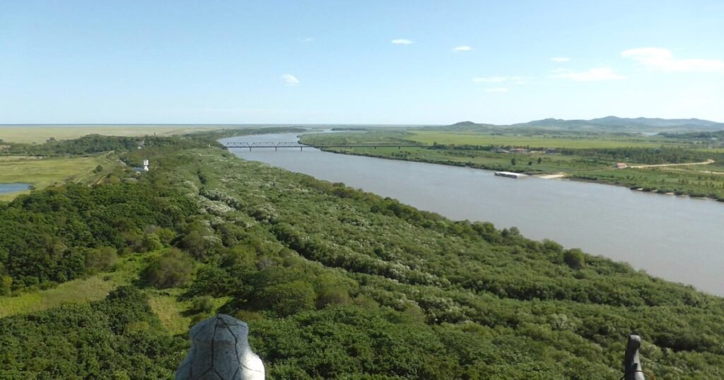 Русија и Северна Кореја обележиле завршетак првог моста за возила преко реке Тумен