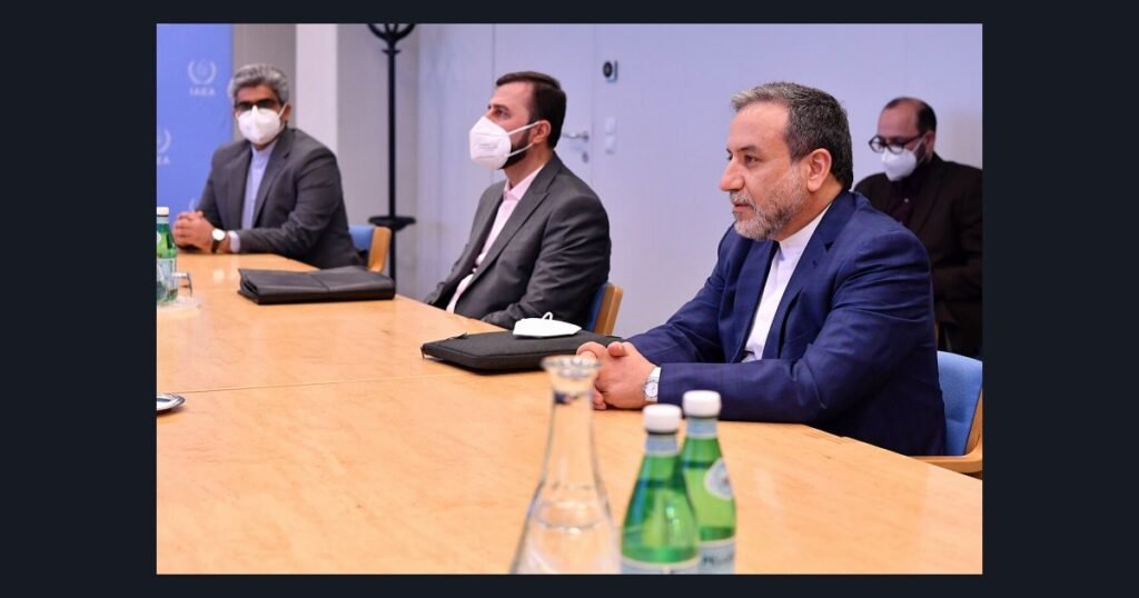 Iranian, Saudi Foreign Ministers Discuss Bilateral Ties and Regional Tensions