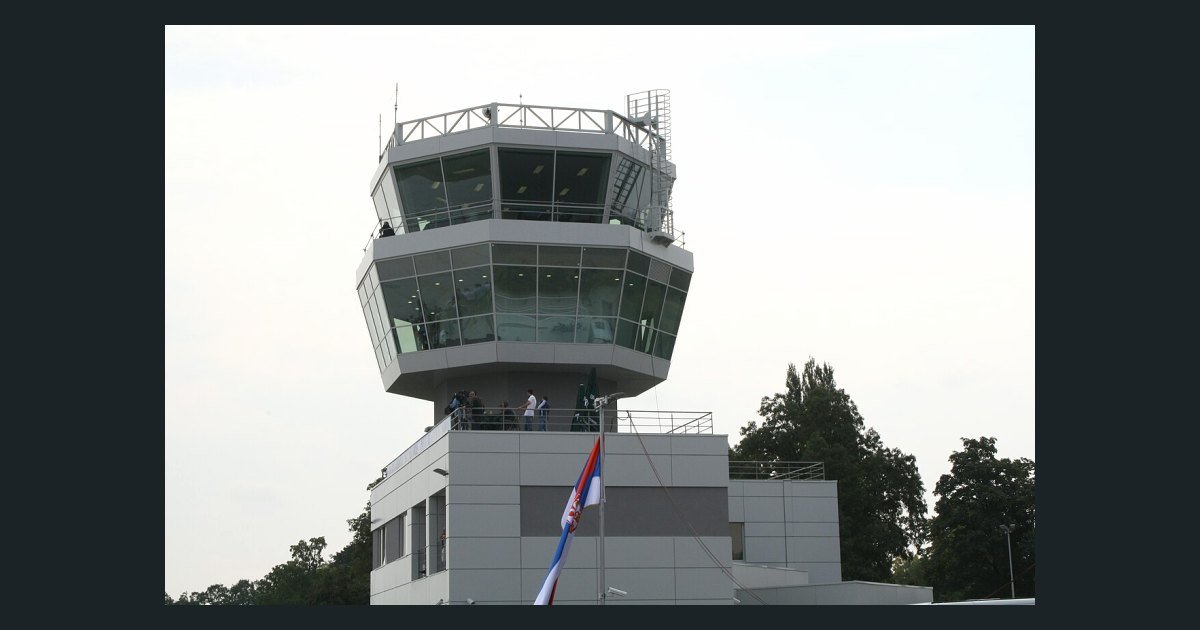 Austrian YouTubers breach Serbian military airbase