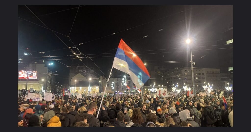 Напад Вучићевих ћака на збор на Коњарнику, грађани се нису повукли